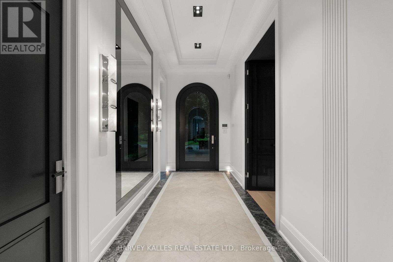 106 Richview Avenue, Toronto, Ontario M5P 3E9 - Photo 3 - C13701124