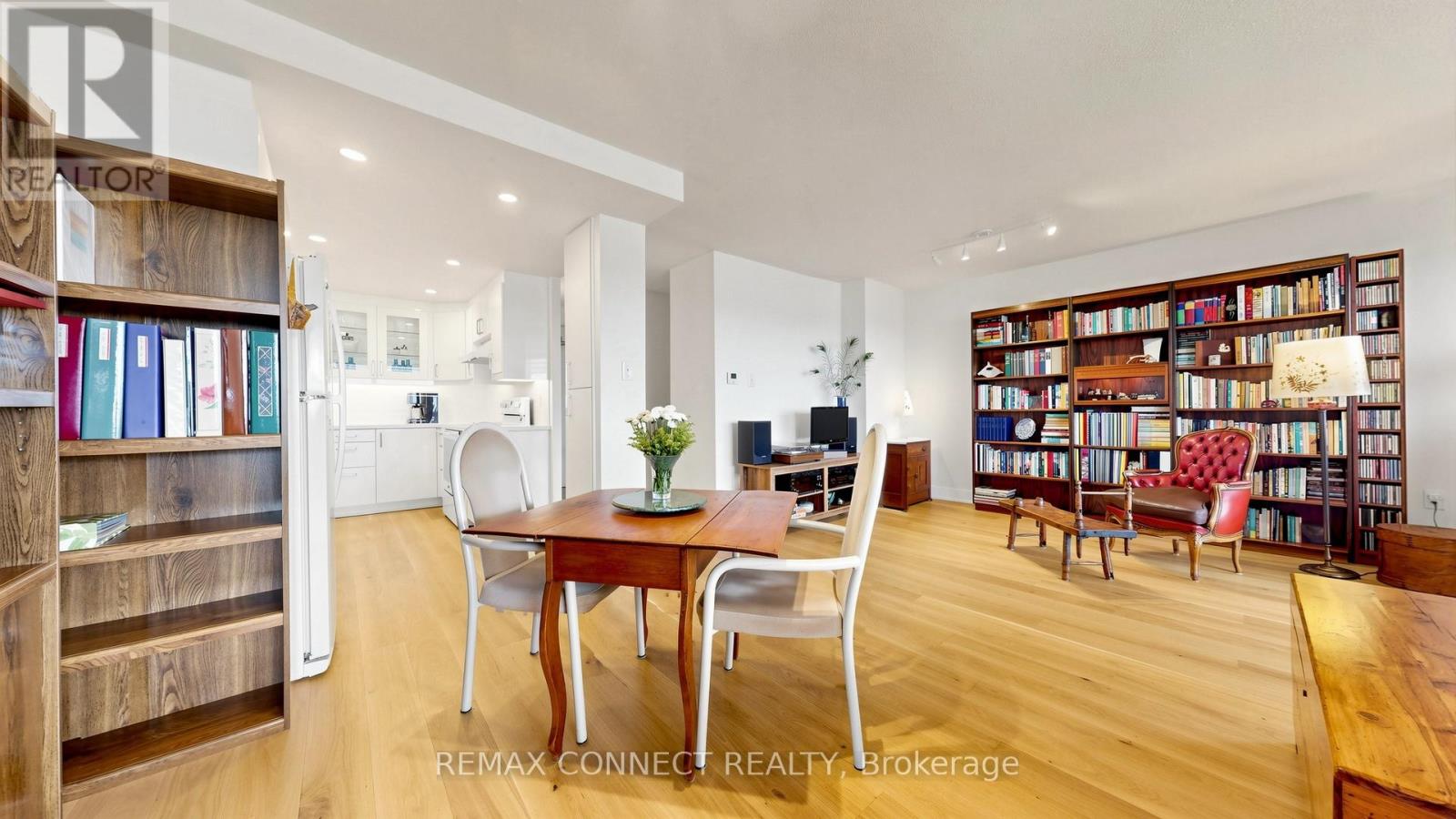 1207 - 121 Ling Road, Toronto, Ontario  M1E 4Y2 - Photo 6 - E13701058