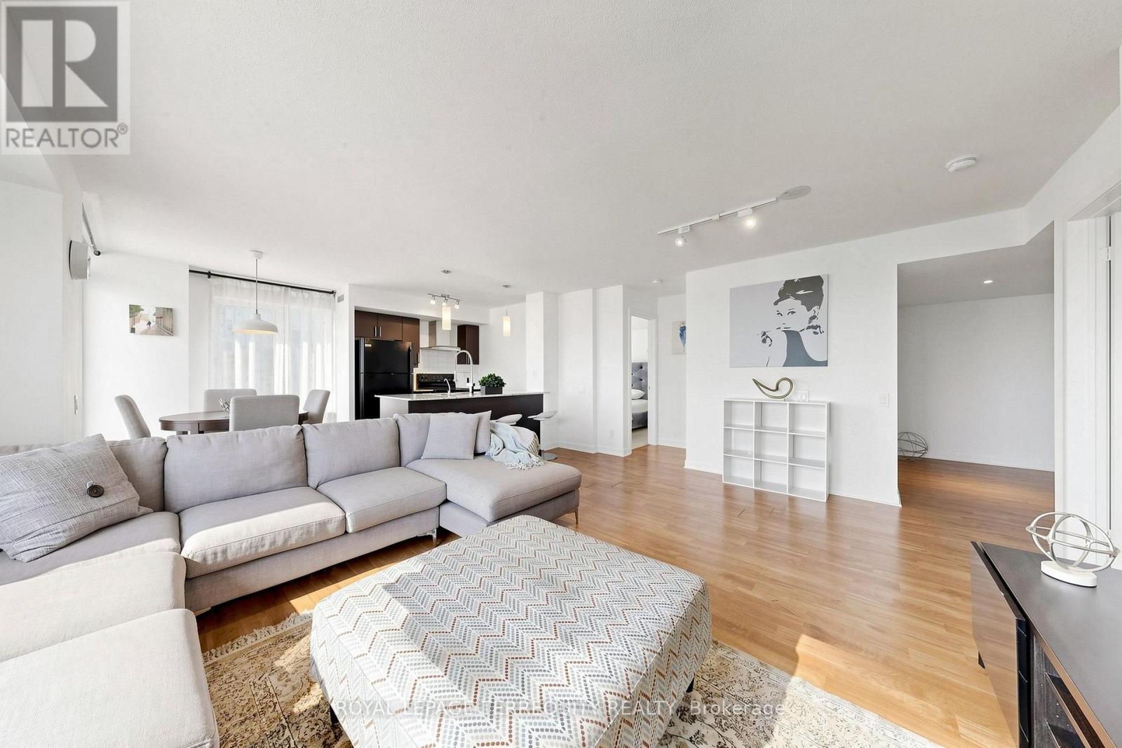 2105 - 25 Town Centre Court, Toronto, Ontario  M1P 0B4 - Photo 14 - E13701084