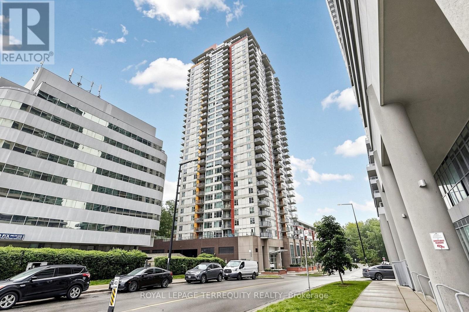 2105 - 25 Town Centre Court, Toronto, Ontario  M1P 0B4 - Photo 2 - E13701084