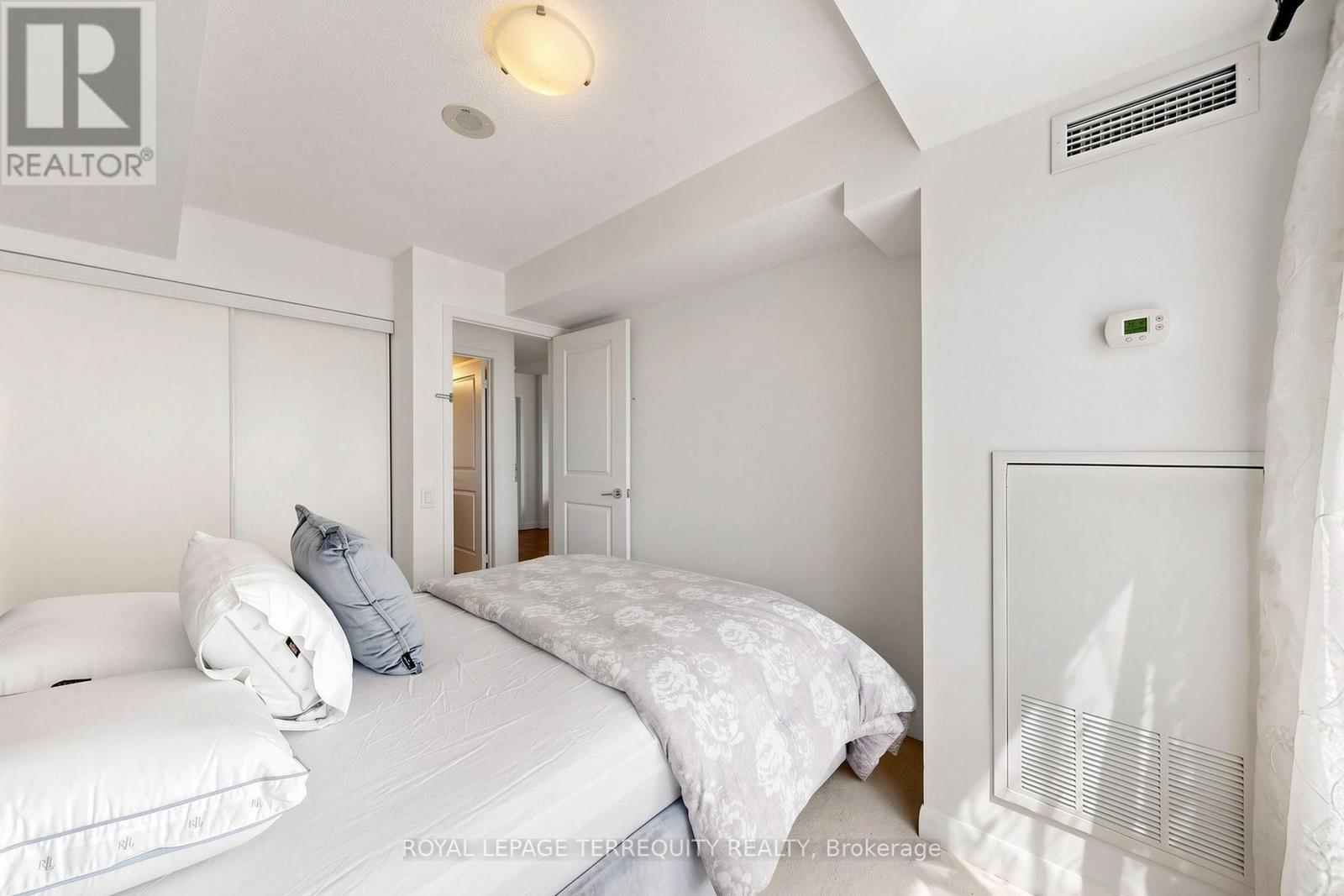 2105 - 25 Town Centre Court, Toronto, Ontario  M1P 0B4 - Photo 32 - E13701084