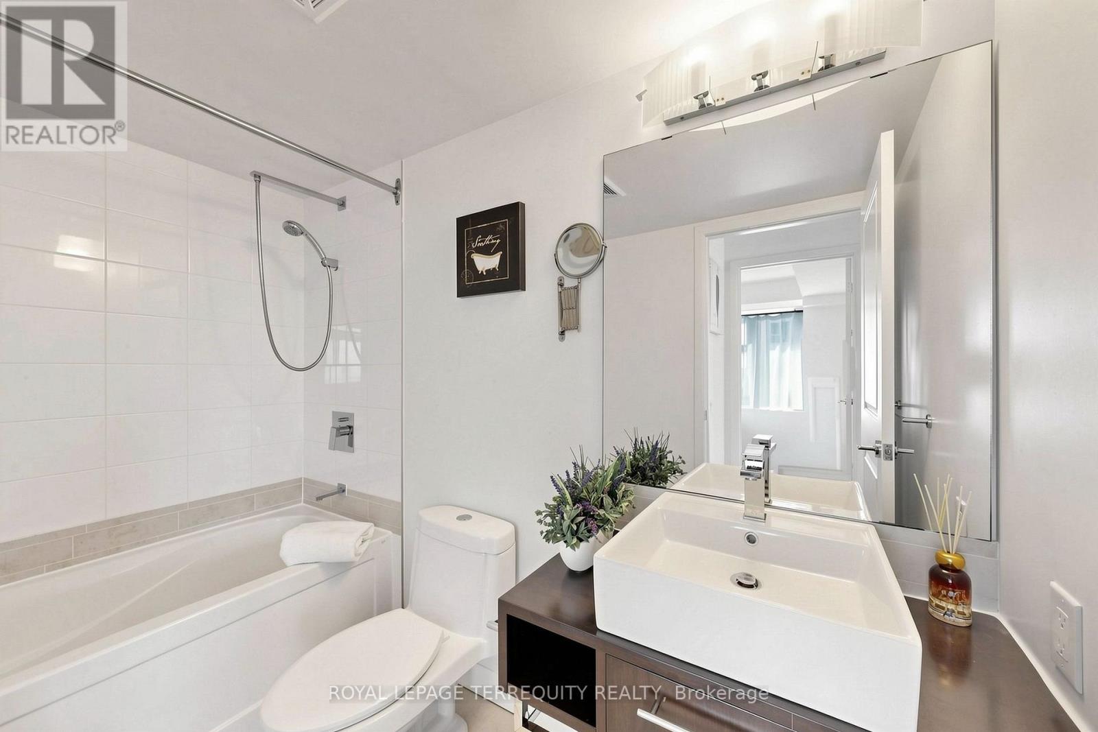 2105 - 25 Town Centre Court, Toronto, Ontario  M1P 0B4 - Photo 34 - E13701084
