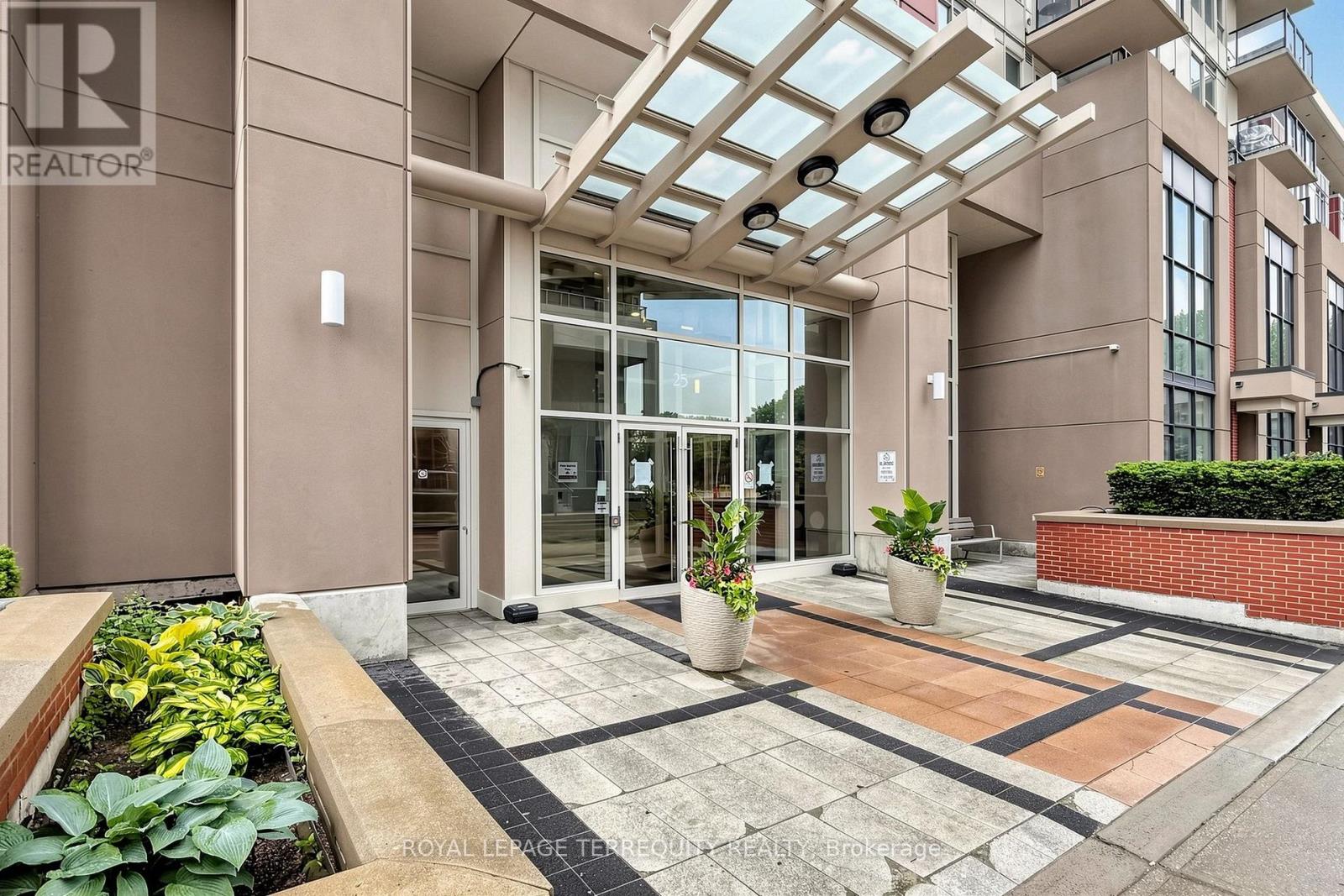 2105 - 25 Town Centre Court, Toronto, Ontario  M1P 0B4 - Photo 4 - E13701084
