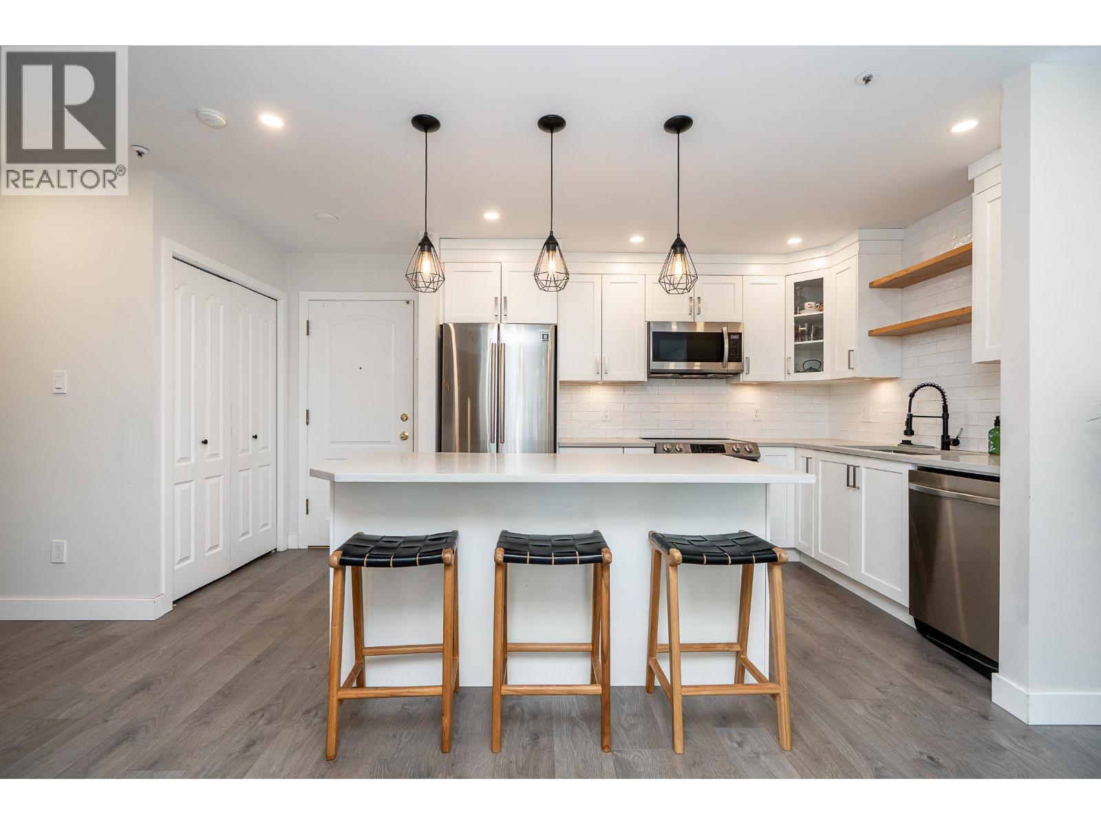 105 2968 BURLINGTON DRIVE, Coquitlam, British Columbia