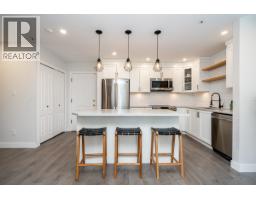 105 2968 BURLINGTON DRIVE, Coquitlam, British Columbia