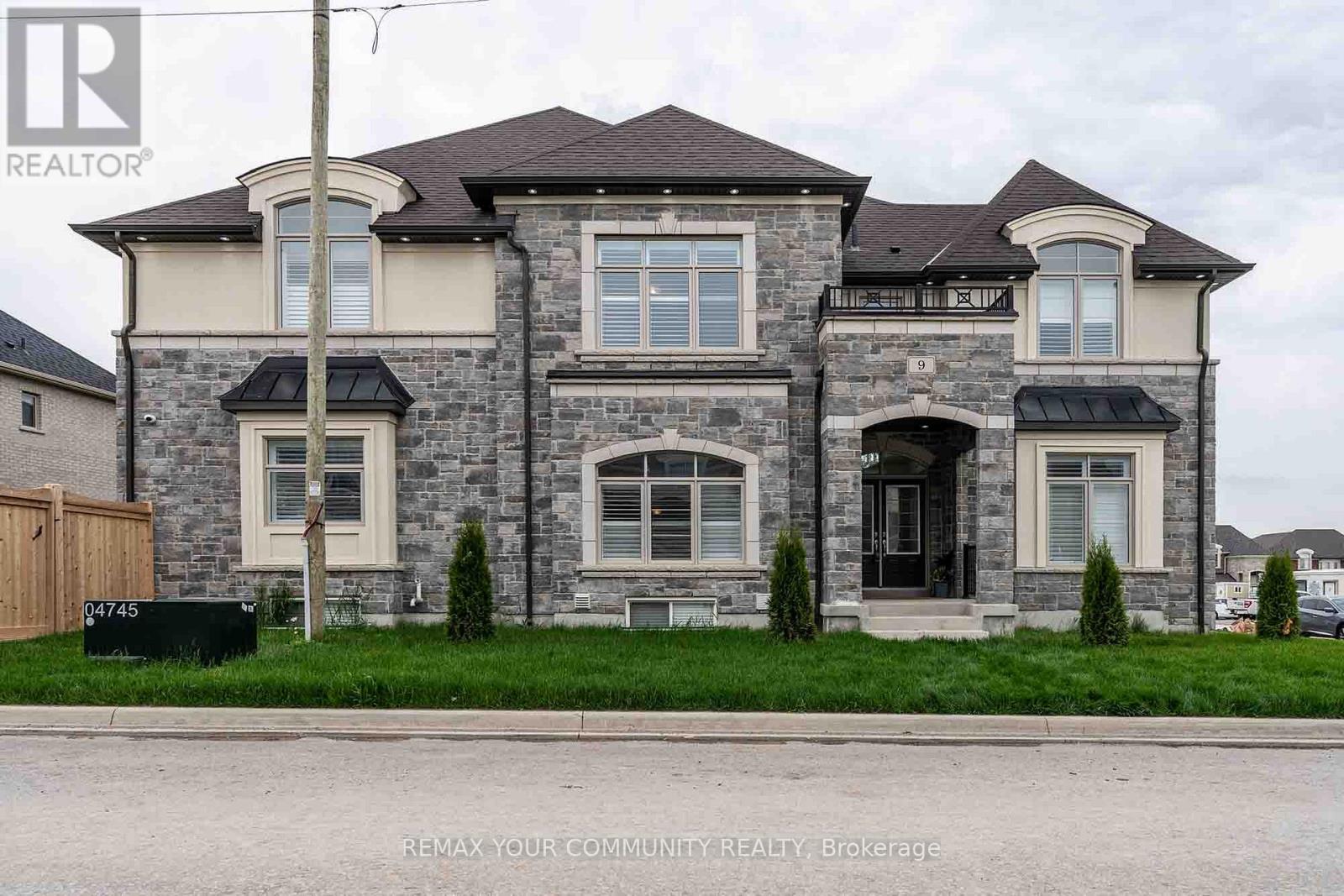 MAIN - 9 CRANLEY ROAD, East Gwillimbury, Ontario