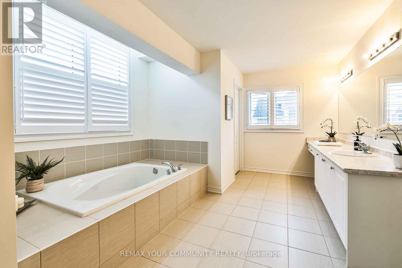 Main - 9 Cranley Road, East Gwillimbury, Ontario  L9N 0T7 - Photo 31 - N13701024