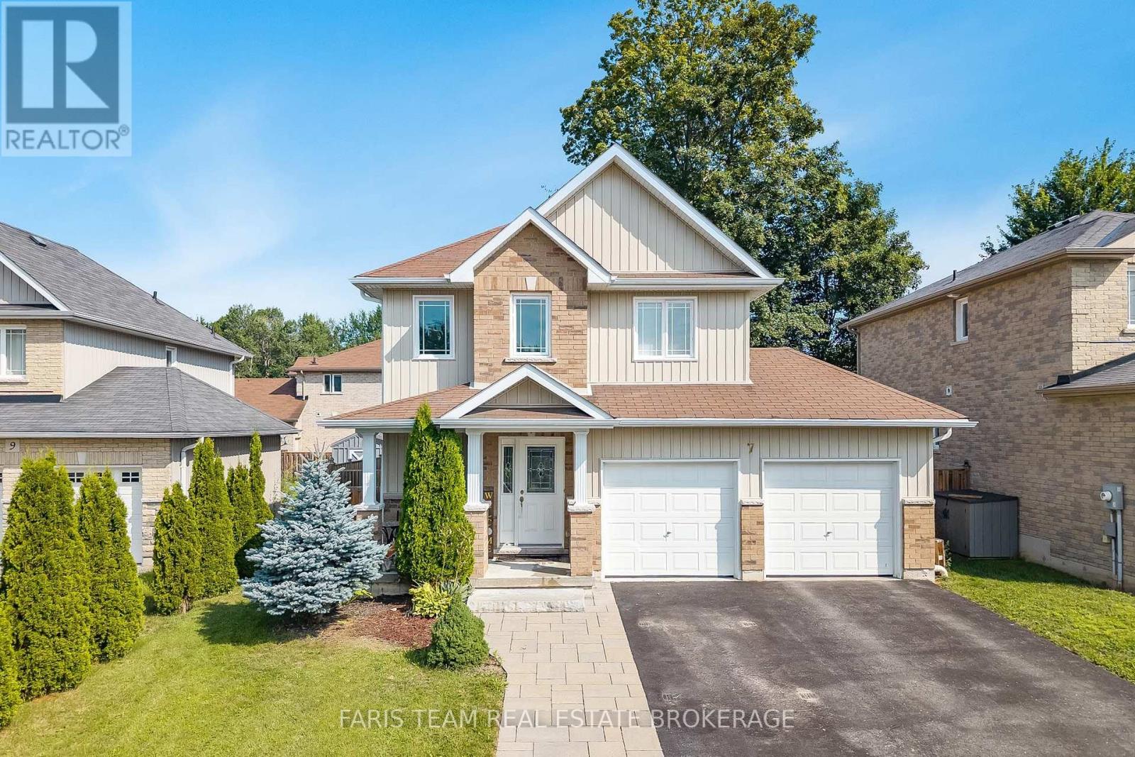 7 Mancini Drive, Essa (Angus), Ontario  L0M 1B1 - Photo 1 - N13701078