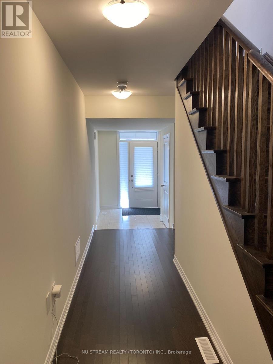 11 Griffith Street, Aurora, Ontario  L4G 7B6 - Photo 4 - N13701104