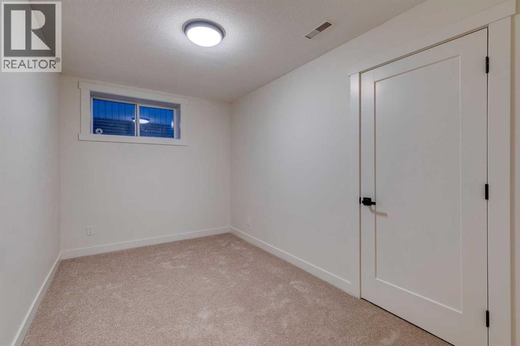 16 Simcrest Point SW, Calgary, Alberta  T3H 4K1 - Photo 43 - A2339079
