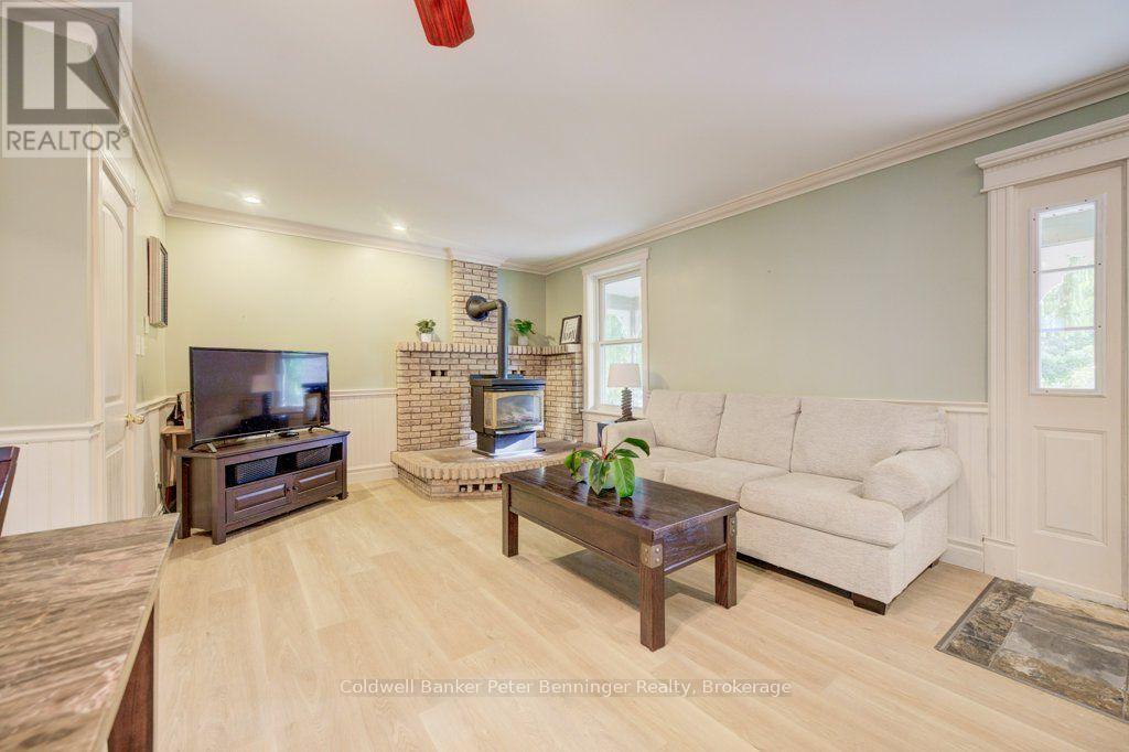 407 May Street, Brockton, Ontario  N0G 2V0 - Photo 8 - X13701102
