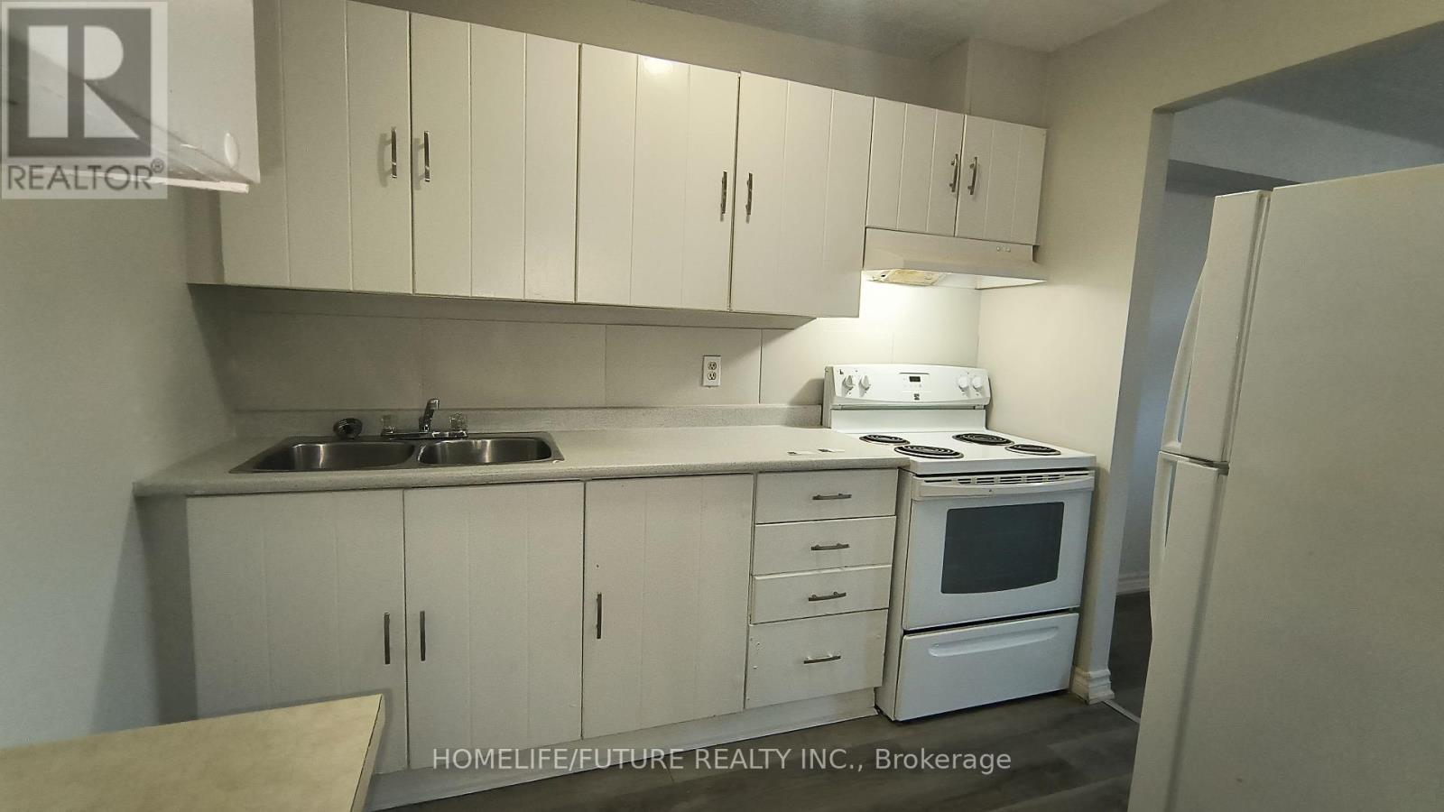 304 - 560 Bloor Street E, Oshawa, Ontario  L1H 3N2 - Photo 7 - E13701076