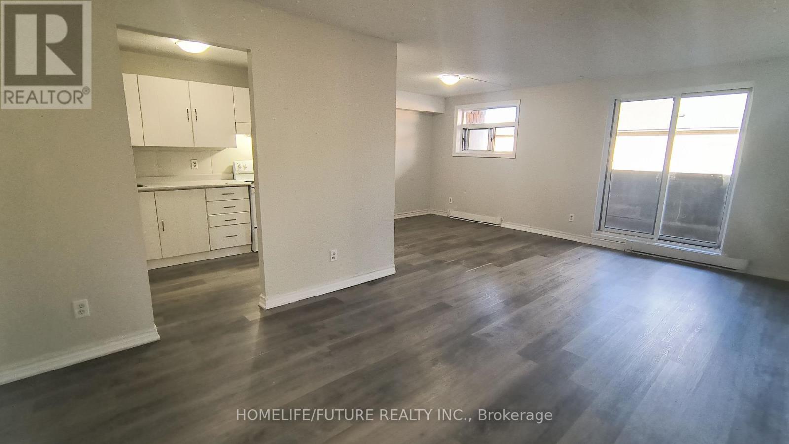 304 - 560 Bloor Street E, Oshawa, Ontario  L1H 3N2 - Photo 5 - E13701076