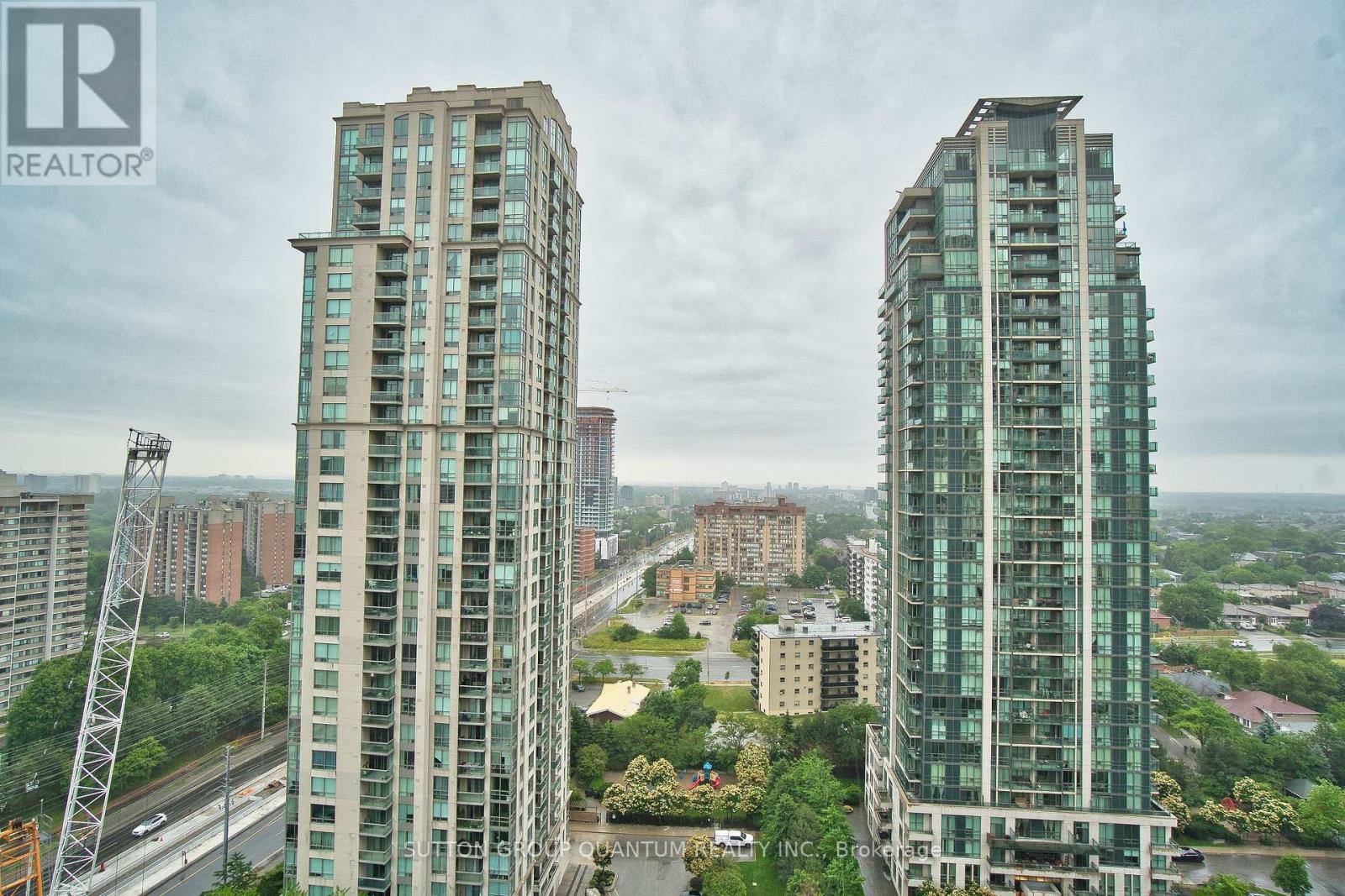 1705 - 30 Elm Drive W, Mississauga, Ontario  L5B 0N6 - Photo 17 - W13701022