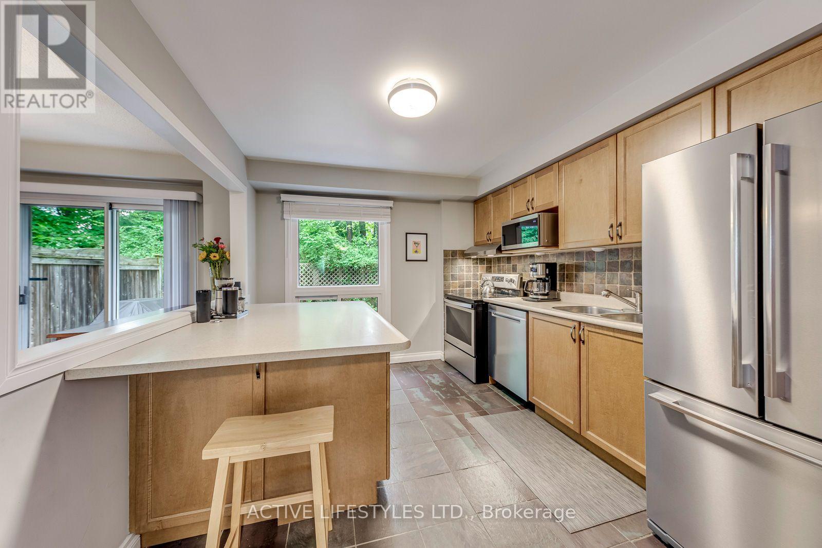 23 - 2766 Folkway Drive, Mississauga, Ontario L5L 3M3 - Photo 10 - W13701034