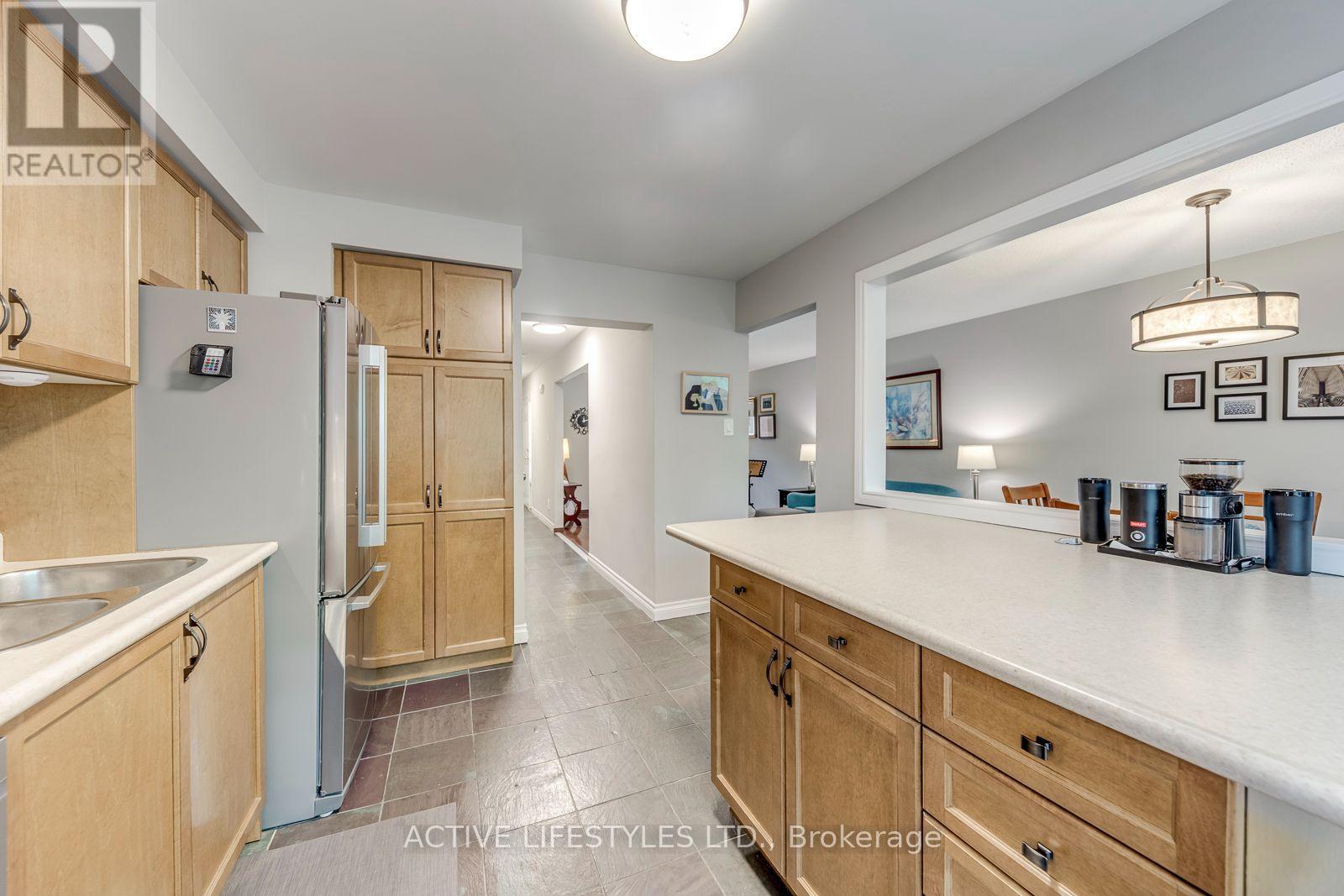 23 - 2766 Folkway Drive, Mississauga, Ontario L5L 3M3 - Photo 12 - W13701034