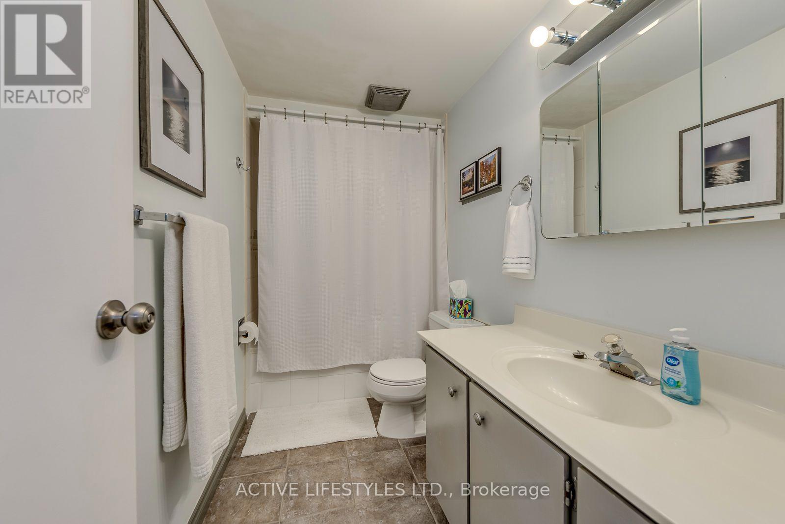 23 - 2766 Folkway Drive, Mississauga, Ontario L5L 3M3 - Photo 21 - W13701034