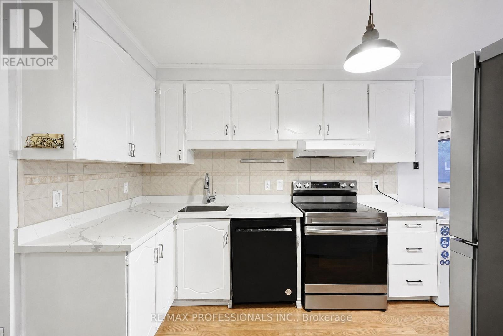 51 - 7030 Copenhagen Road, Mississauga, Ontario L5N 2P3 - Photo 6 - W13701036