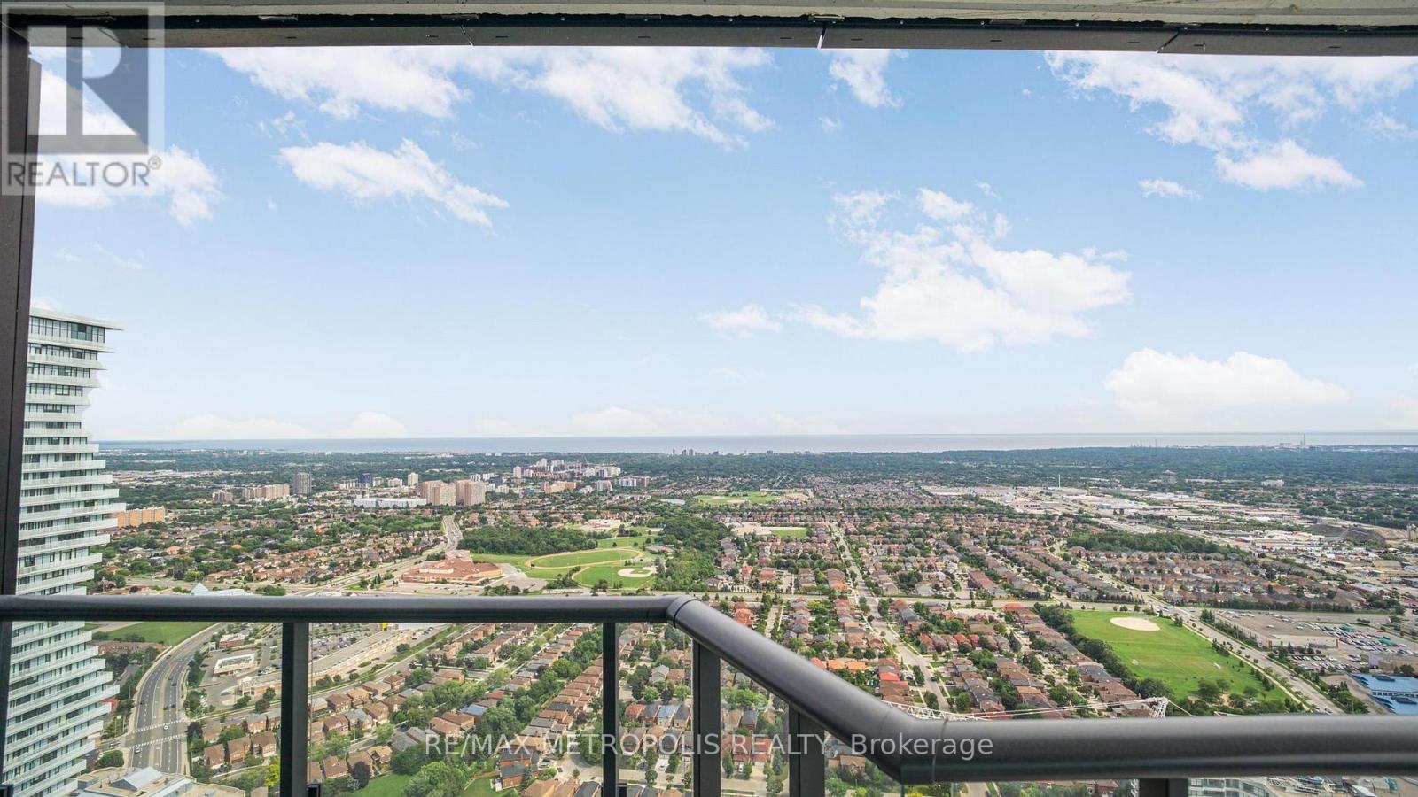 448 Burnhamthorpe Rd W 5611, Mississauga, Ontario L5B 0R4 - Photo 10 - W13701050