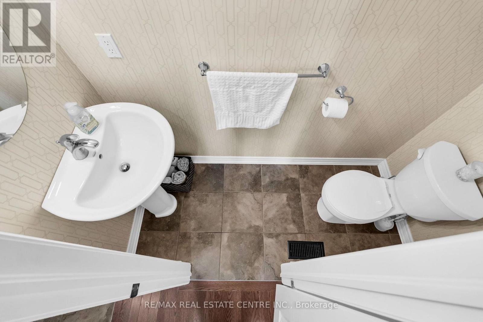 35 St. Paul's Place, Orangeville, Ontario  L9W 0A5 - Photo 12 - W13701060