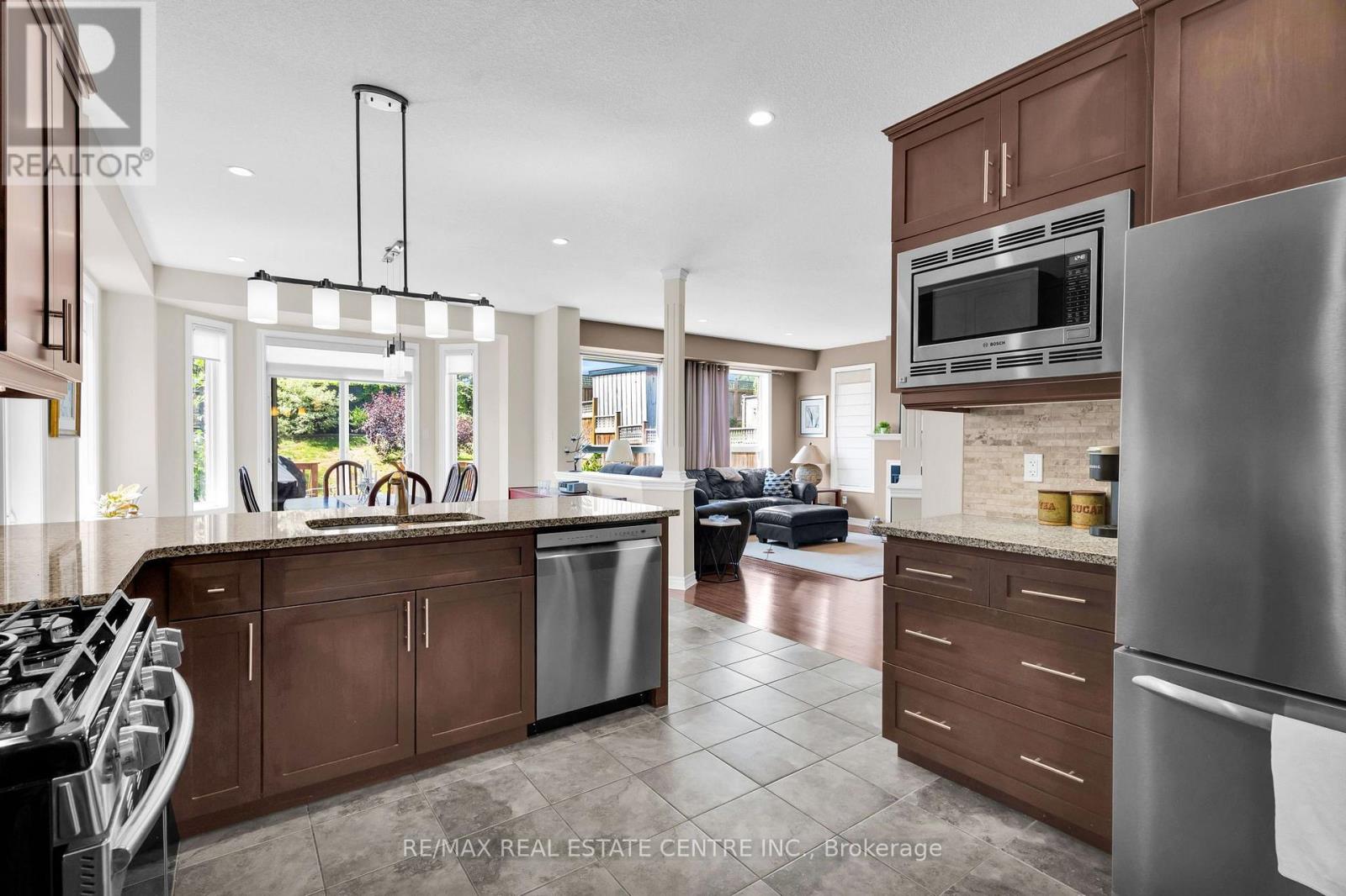 35 St. Paul's Place, Orangeville, Ontario  L9W 0A5 - Photo 6 - W13701060
