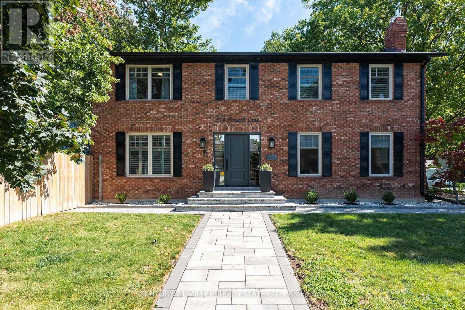 579 FOURTH LINE, Oakville, Ontario