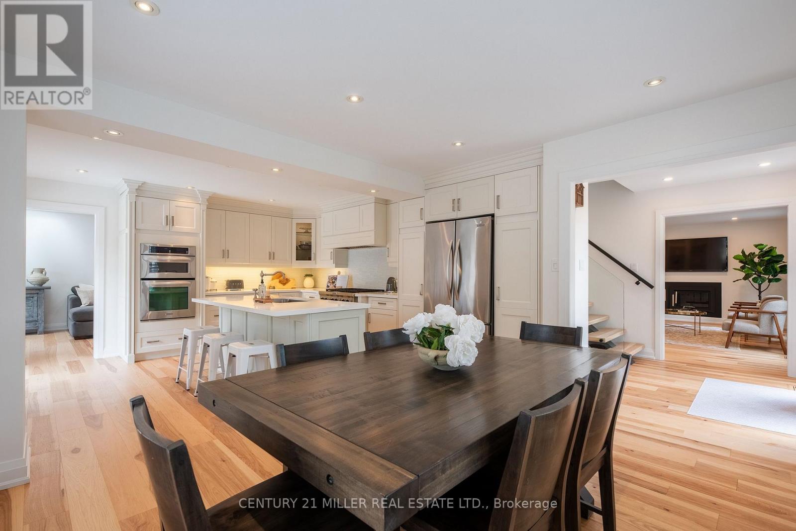 579 Fourth Line, Oakville, Ontario L6L 5B1 - Photo 10 - W13701108
