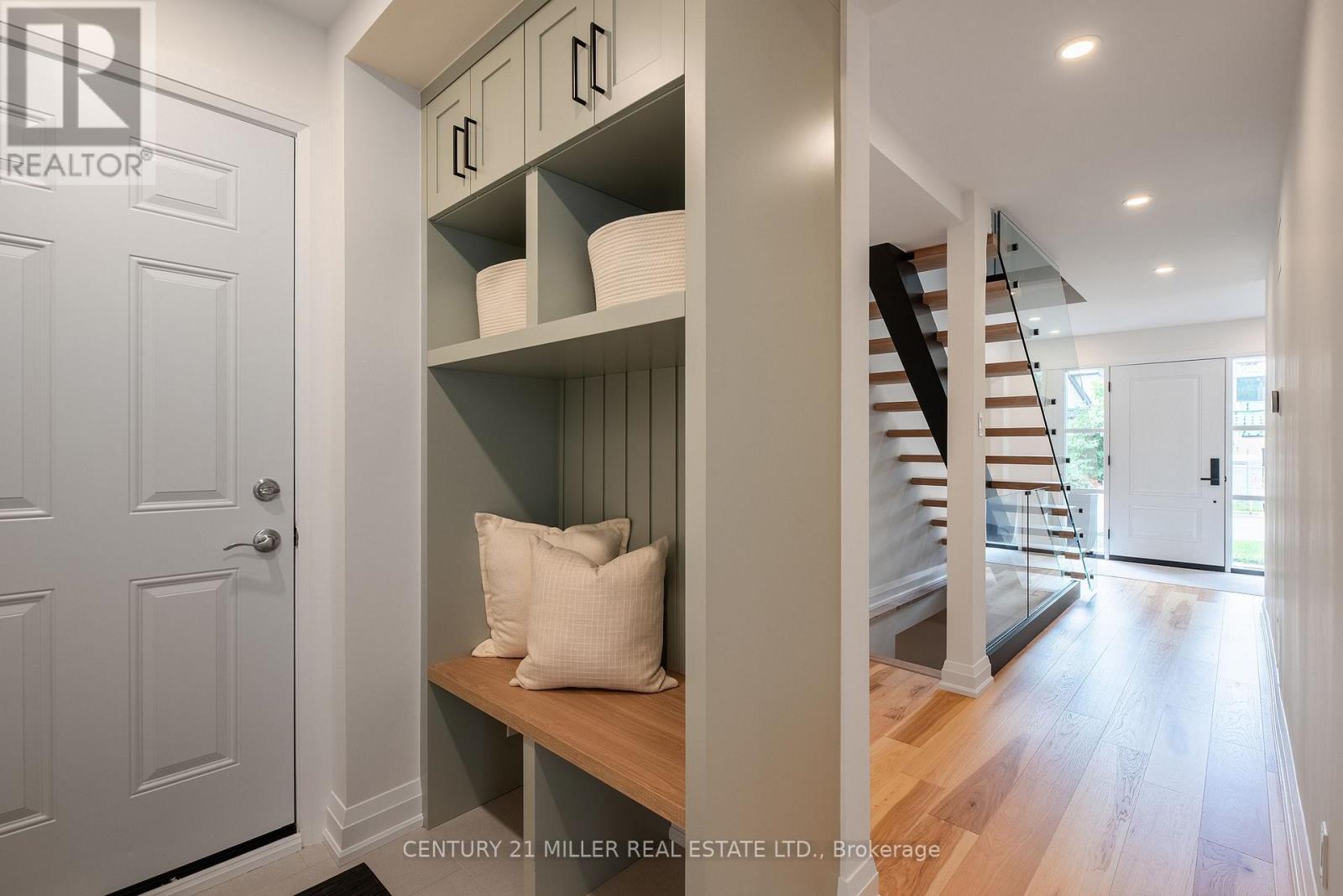 579 Fourth Line, Oakville, Ontario L6L 5B1 - Photo 19 - W13701108