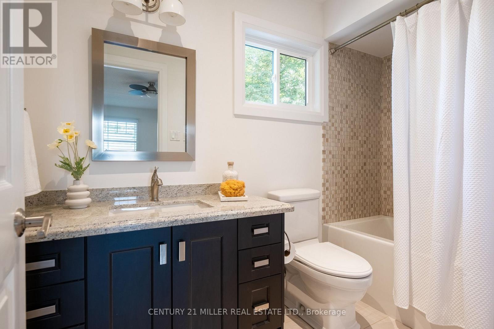 579 Fourth Line, Oakville, Ontario L6L 5B1 - Photo 29 - W13701108