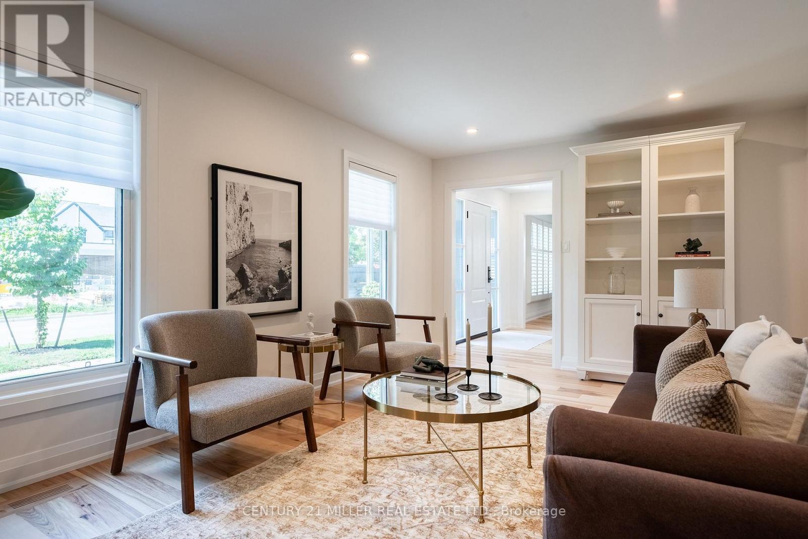 579 Fourth Line, Oakville, Ontario L6L 5B1 - Photo 7 - W13701108