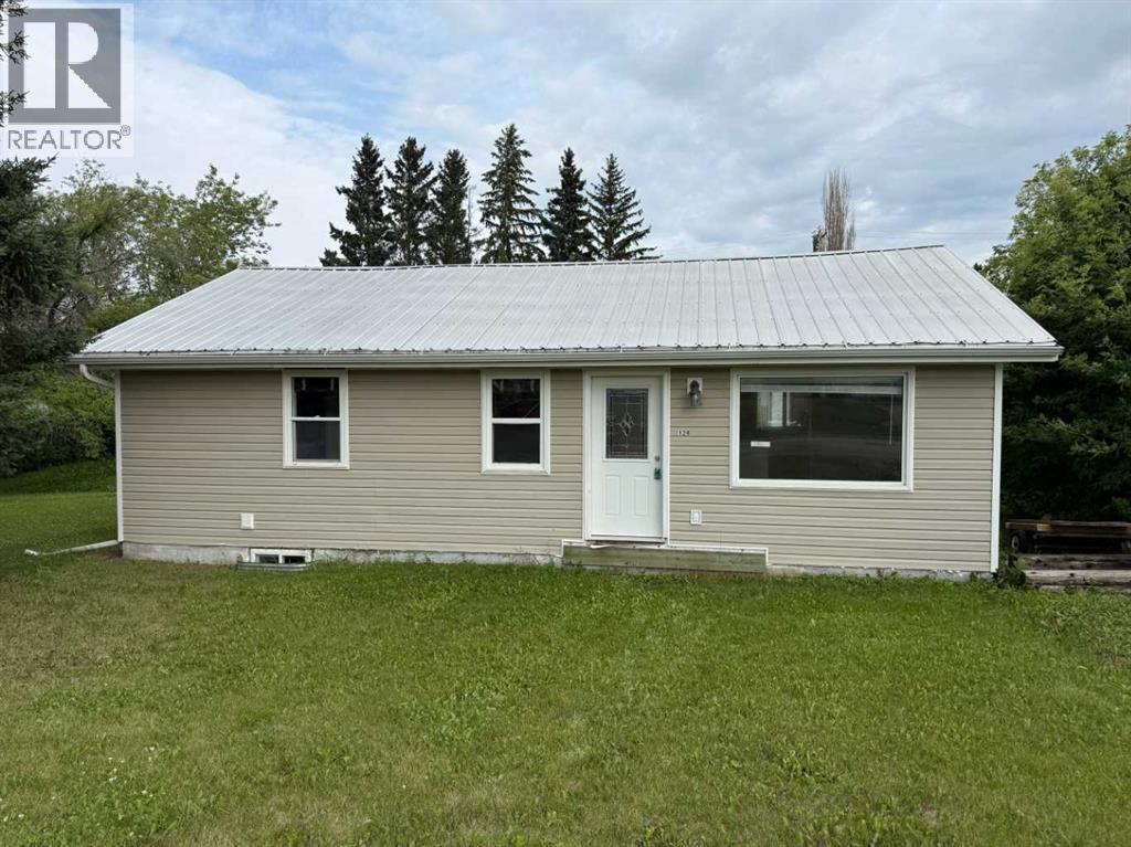 126 3rd Street W, St. Walburg, Saskatchewan