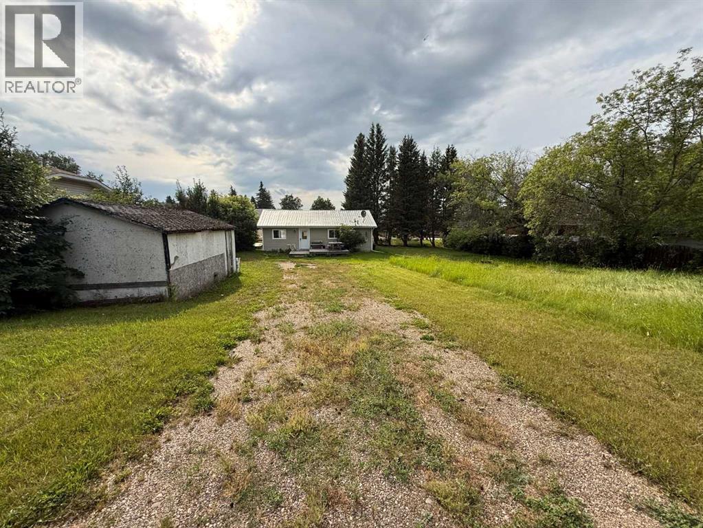 126 3rd Street W, St. Walburg, Saskatchewan  S0M 2T0 - Photo 12 - A2339007