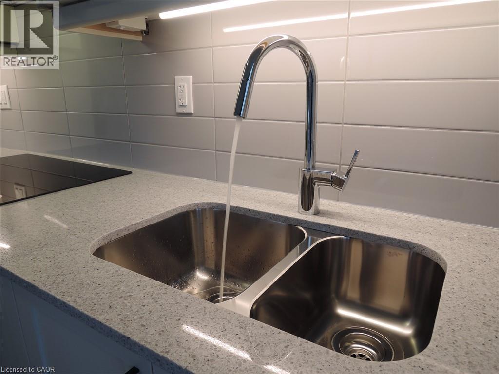 1035 Southdown Road Unit# 208, Mississauga, Ontario  L5J 0A2 - Photo 12 - 40856988