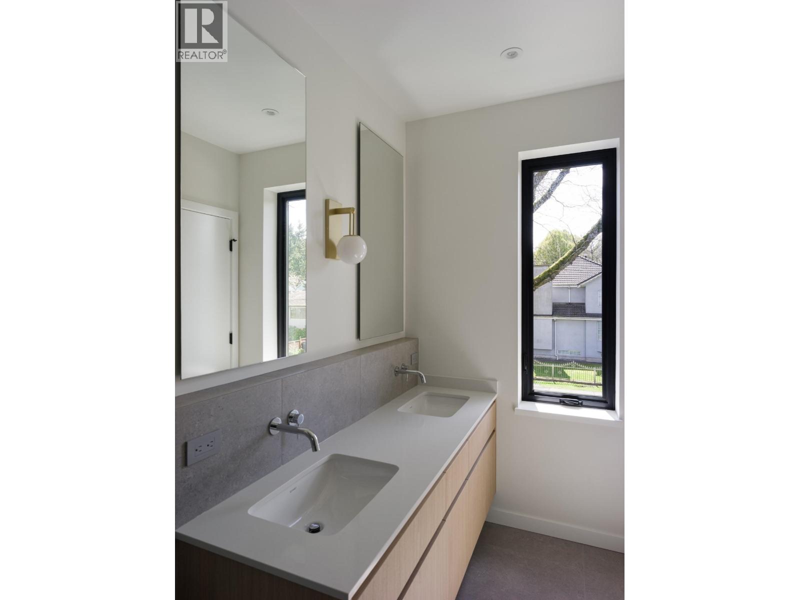 893 E 21st Avenue, Vancouver, British Columbia  V5V 1S3 - Photo 16 - R3157568