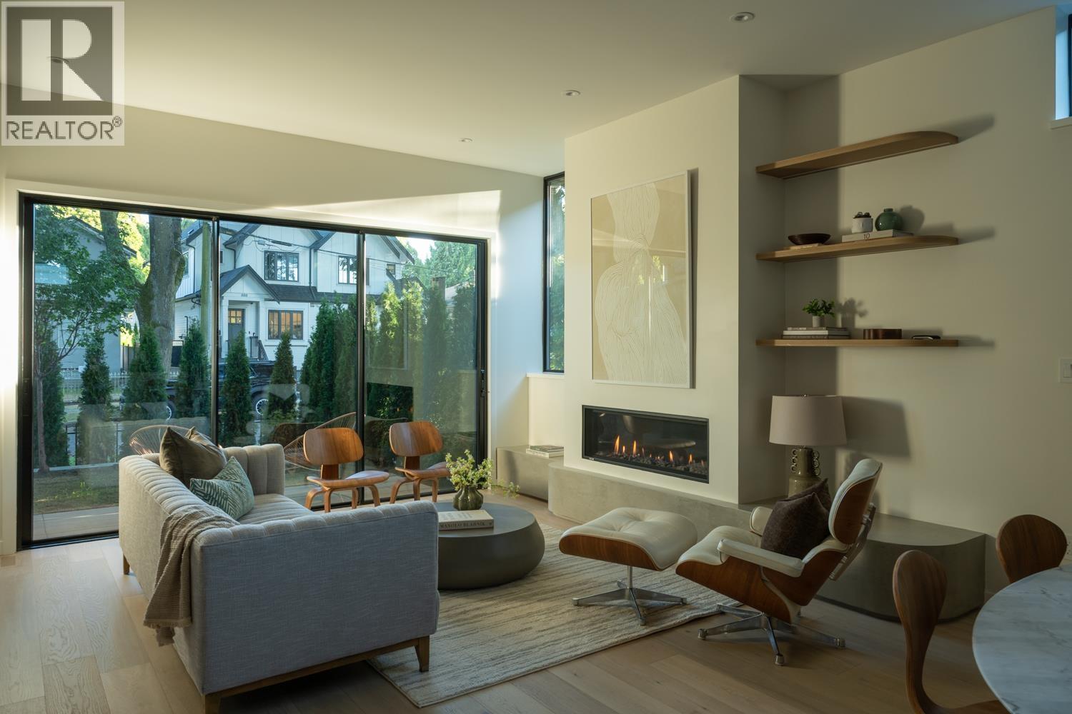 893 E 21st Avenue, Vancouver, British Columbia  V5V 1S3 - Photo 4 - R3157568
