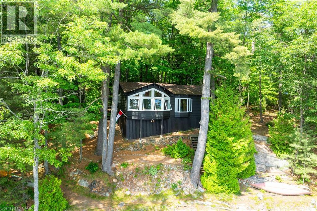 1009 Fogo Street, Bala, Ontario  P0C 1H0 - Photo 2 - 40857560
