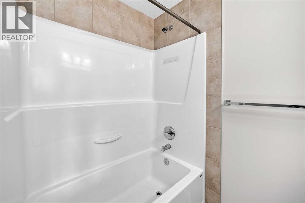 86 Pantego Lane NW, Calgary, Alberta  T3K 0T1 - Photo 32 - A2338242