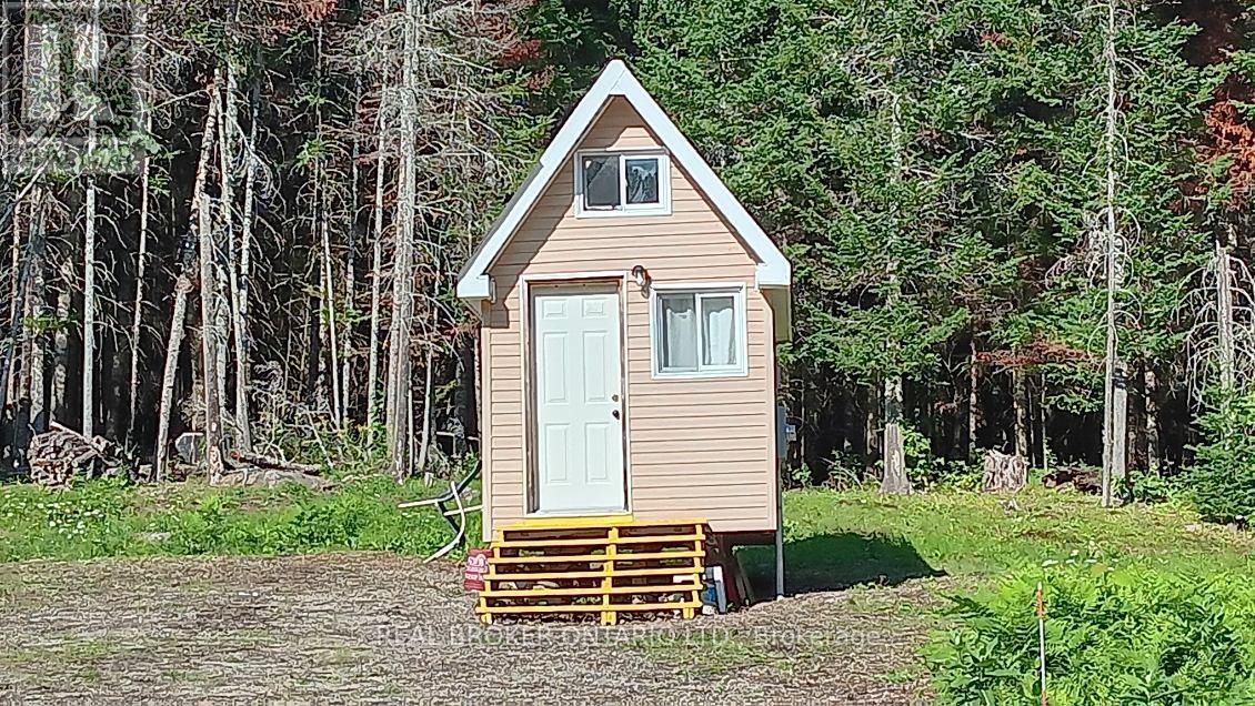 1555 Minnicock Lake Road, Dysart Et Al, Ontario  K0M 1S0 - Photo 3 - X13701100