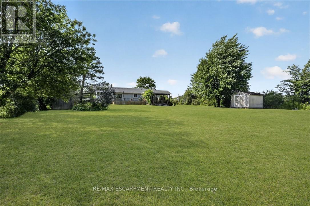 3235 Grassie Road, Grimsby, Ontario  L0R 1M0 - Photo 2 - X13701120