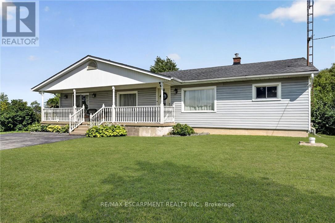 3235 Grassie Road, Grimsby, Ontario  L0R 1M0 - Photo 3 - X13701120