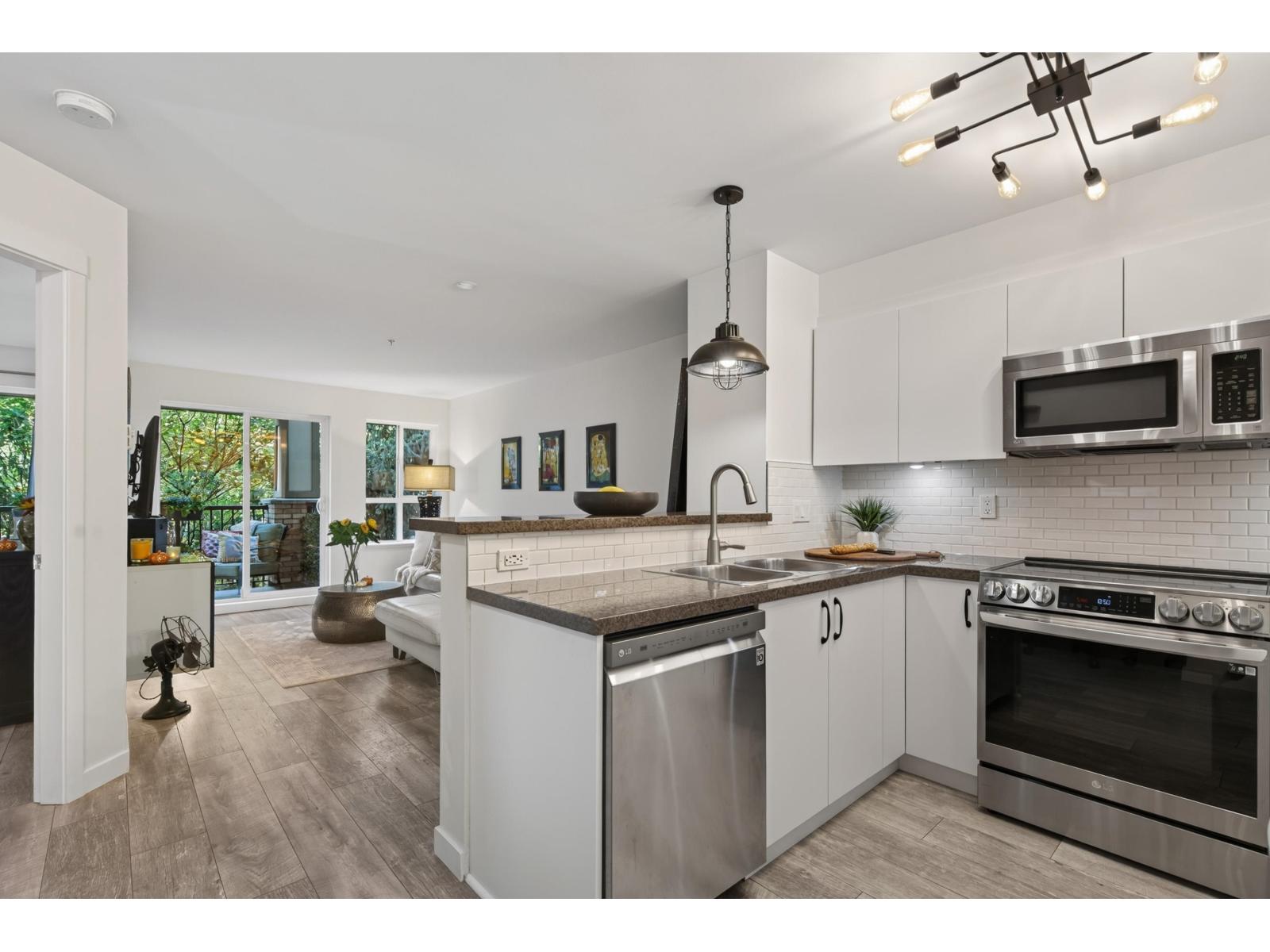 407 8717 160 Street, Surrey, British Columbia  V4N 5X7 - Photo 6 - R3157809