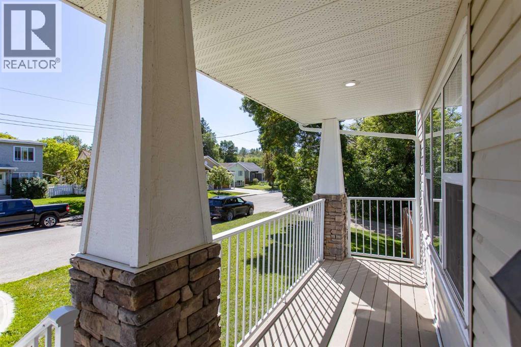 5324 44 Avenue, Red Deer, Alberta  T4N 3J2 - Photo 3 - A2338920