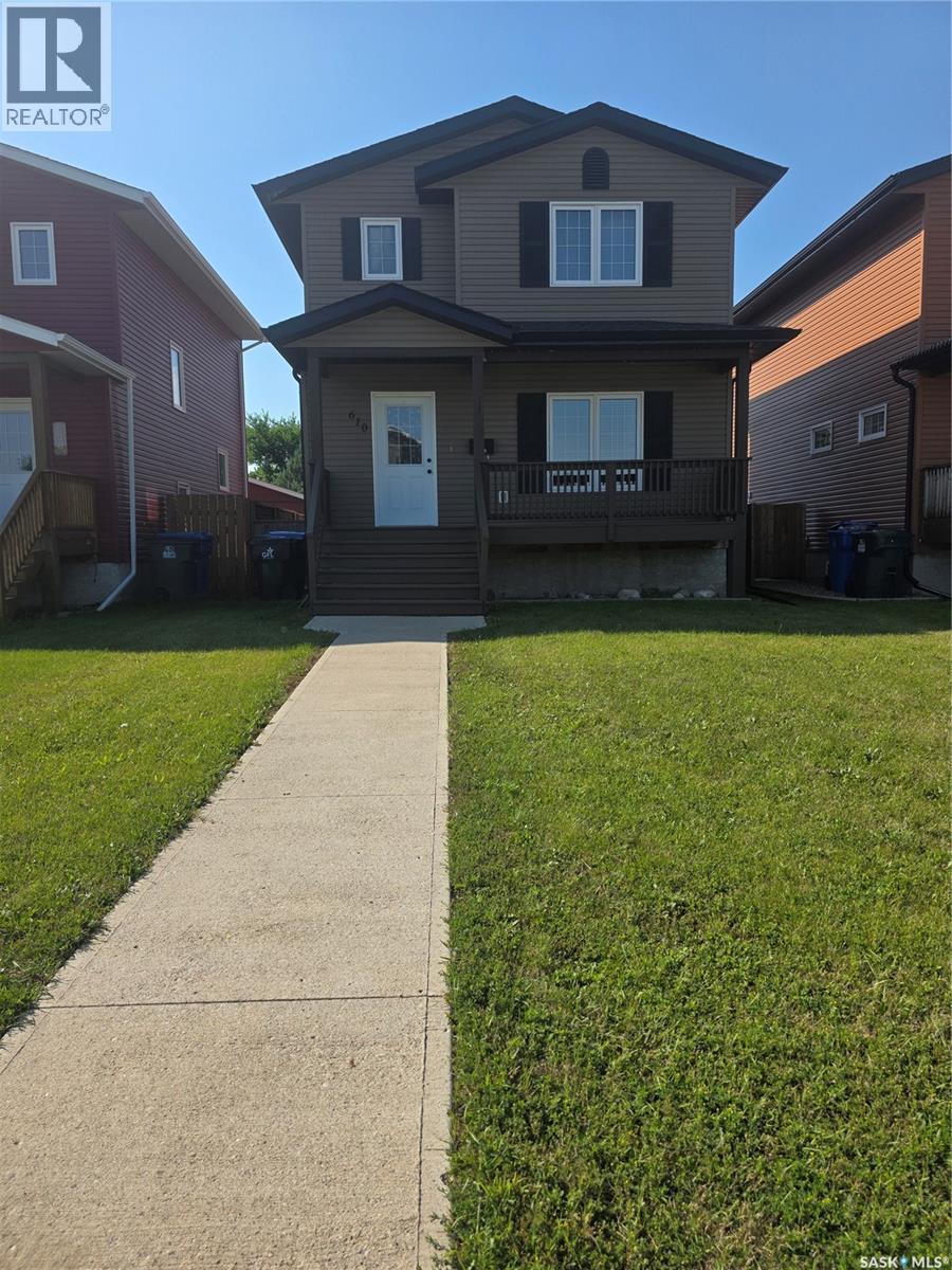 610 Eva STREET, Estevan, Saskatchewan