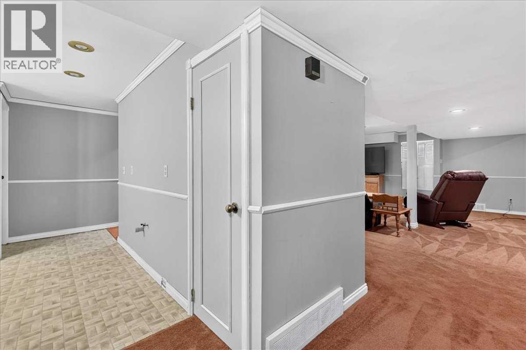 1707 107 Avenue SW, Calgary, Alberta  T2W 0C3 - Photo 36 - A2337078