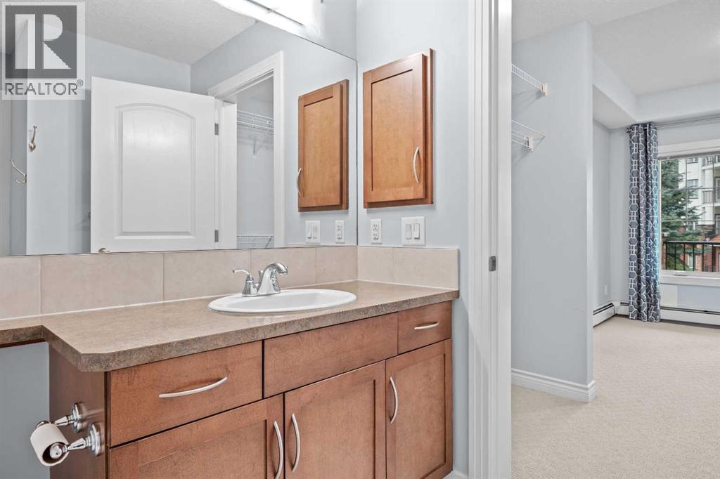 218, 70 Royal Oak Plaza NW, Calgary, Alberta  T3G 0C6 - Photo 25 - A2337482