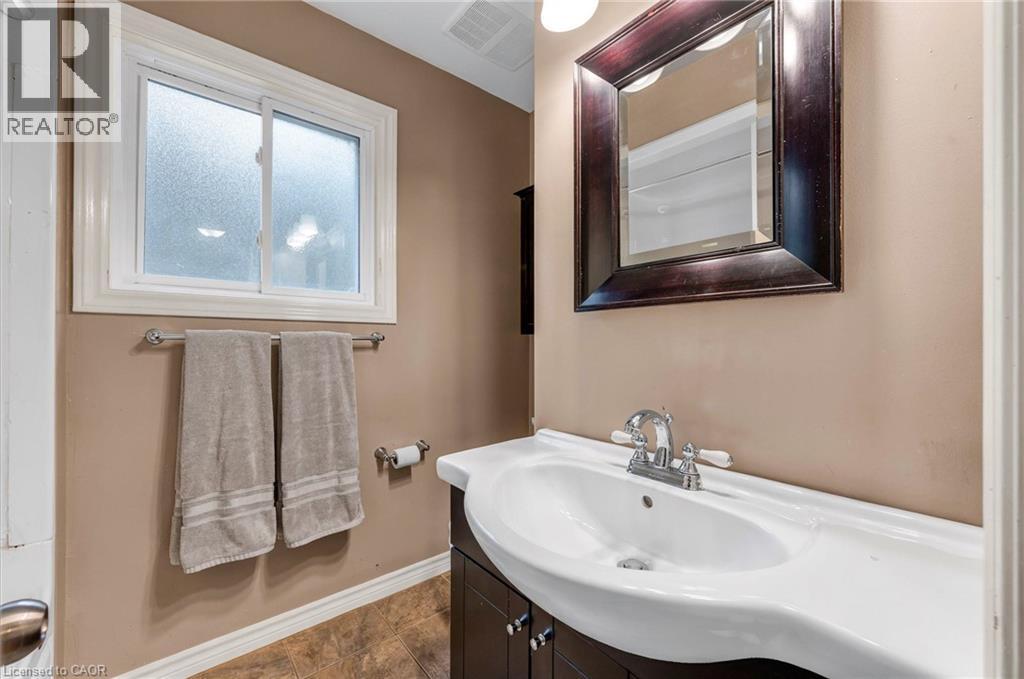 38 Tewksbury Crescent, London, Ontario  N5V 2M8 - Photo 9 - 40857561