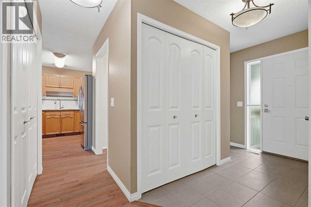11 Macewan Park Heights NW, Calgary, Alberta  T3K 3W6 - Photo 7 - A2339194