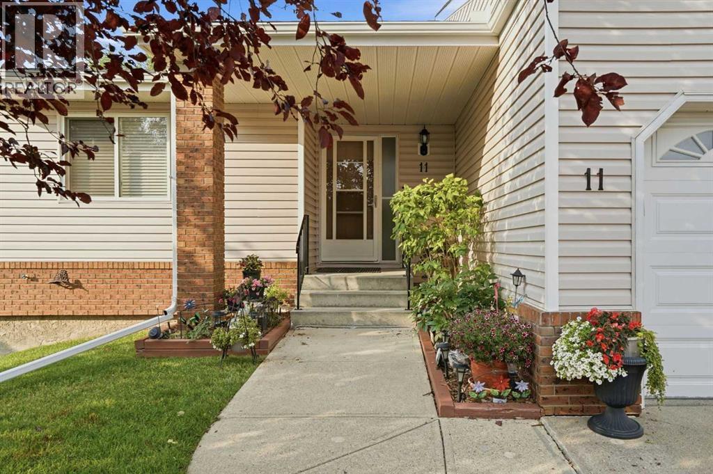 11 Macewan Park Heights NW, Calgary, Alberta  T3K 3W6 - Photo 2 - A2339194