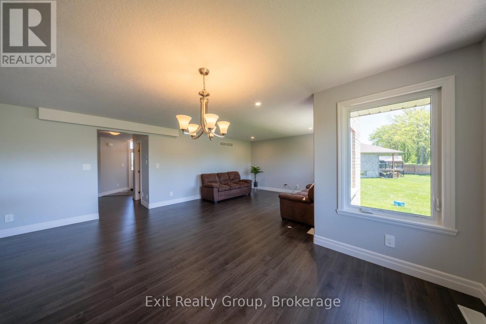 49 Lanark Drive, Belleville, Ontario  K8N 0G8 - Photo 7 - X13701146