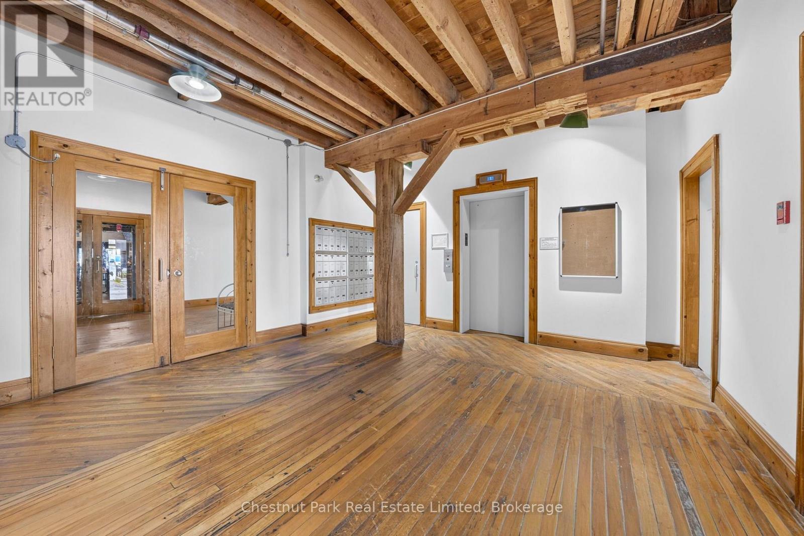 403 - 172 Main Street, Prince Edward County, Ontario K0K 2T0 - Photo 2 - X13701210